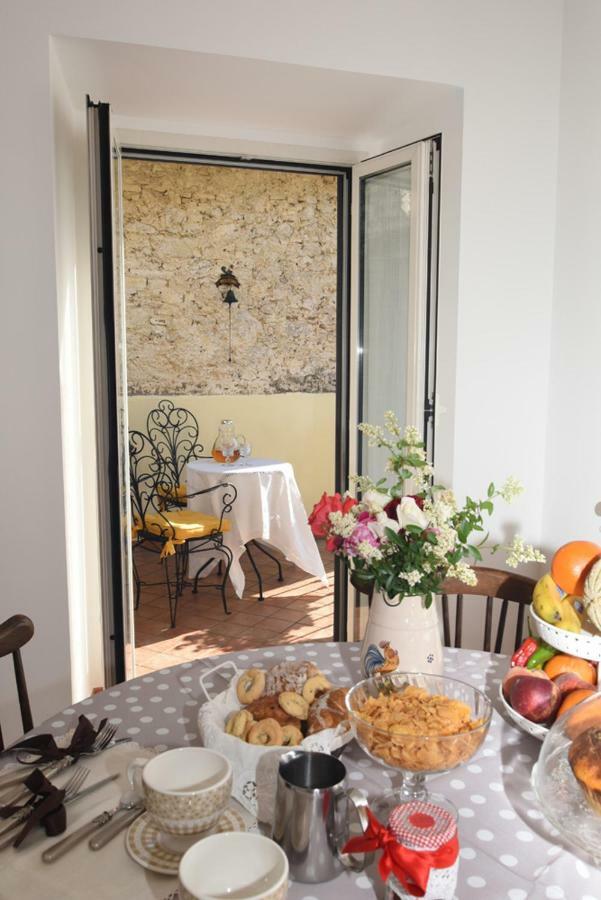 B&B Delle Erbe Calvi dell' Umbria ภายนอก รูปภาพ